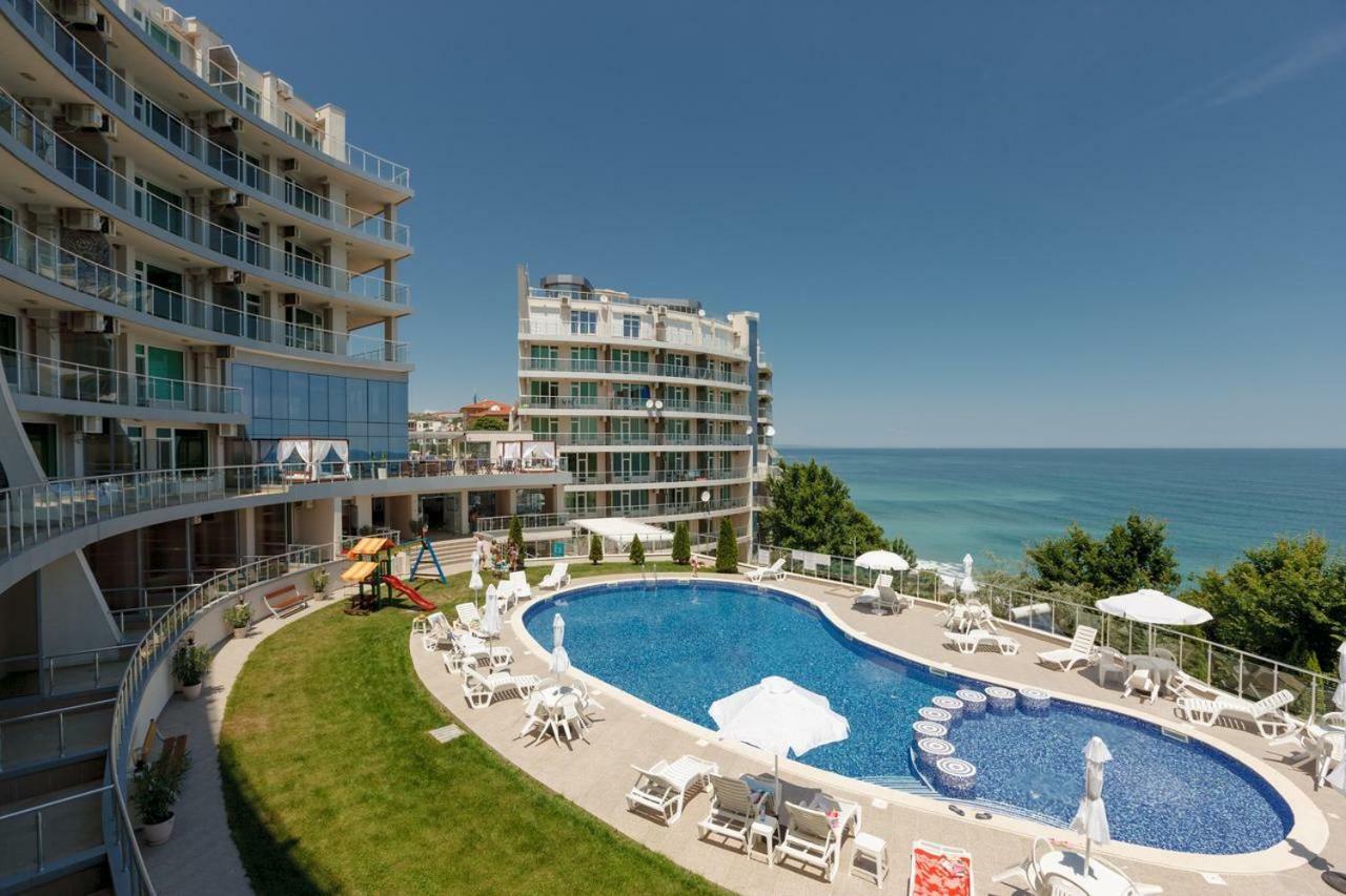 Silver Beach Delux Apartments เบียลา ภายนอก รูปภาพ